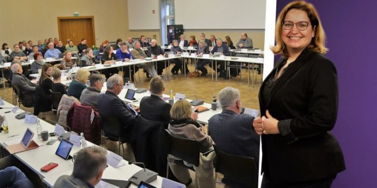 Volt tritt erstmals bei der Kommunalwahl in Unna an: Bürgermeisterkandidatur bleibt offen