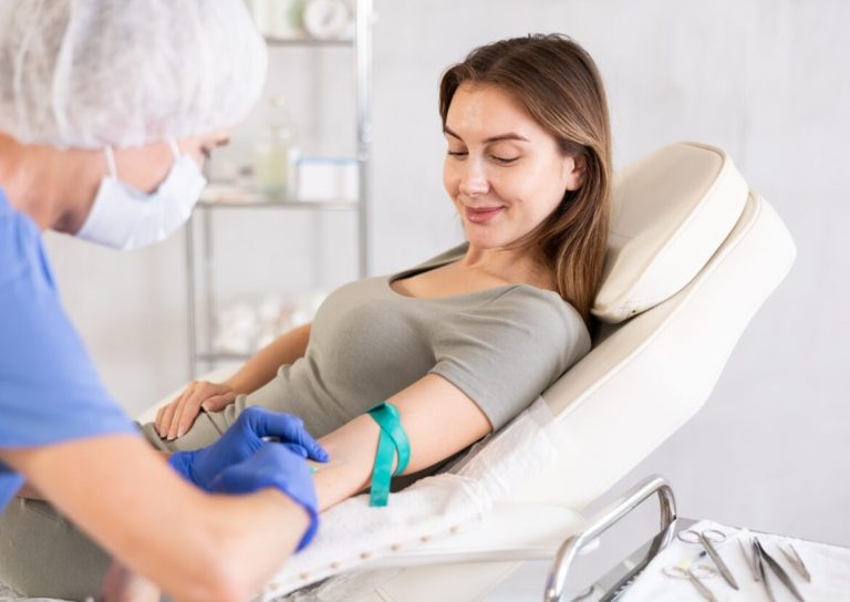 Europas Ärzte werden alt – Gesundheitssysteme geraten unter Druck Europas Ärzte werden alt – Gesundheitssysteme geraten unter Druck